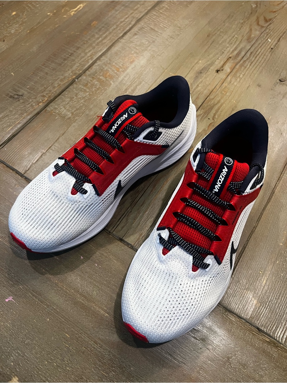 Nike Pegasus 40 UofA Running Shoes - White & Red